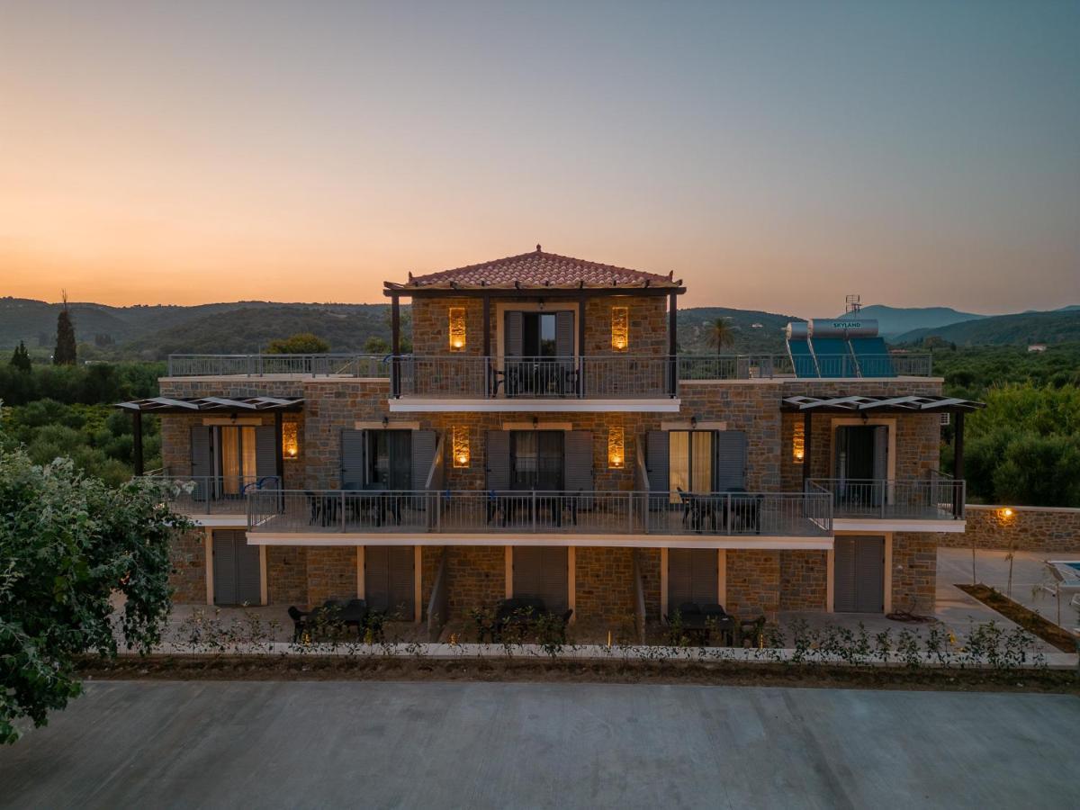 Lithos Suites Фінікунда Екстер'єр фото