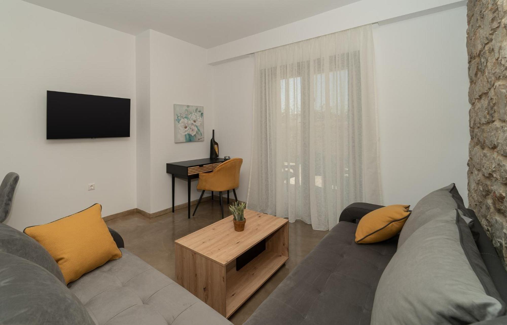 Lithos Suites Фінікунда Екстер'єр фото