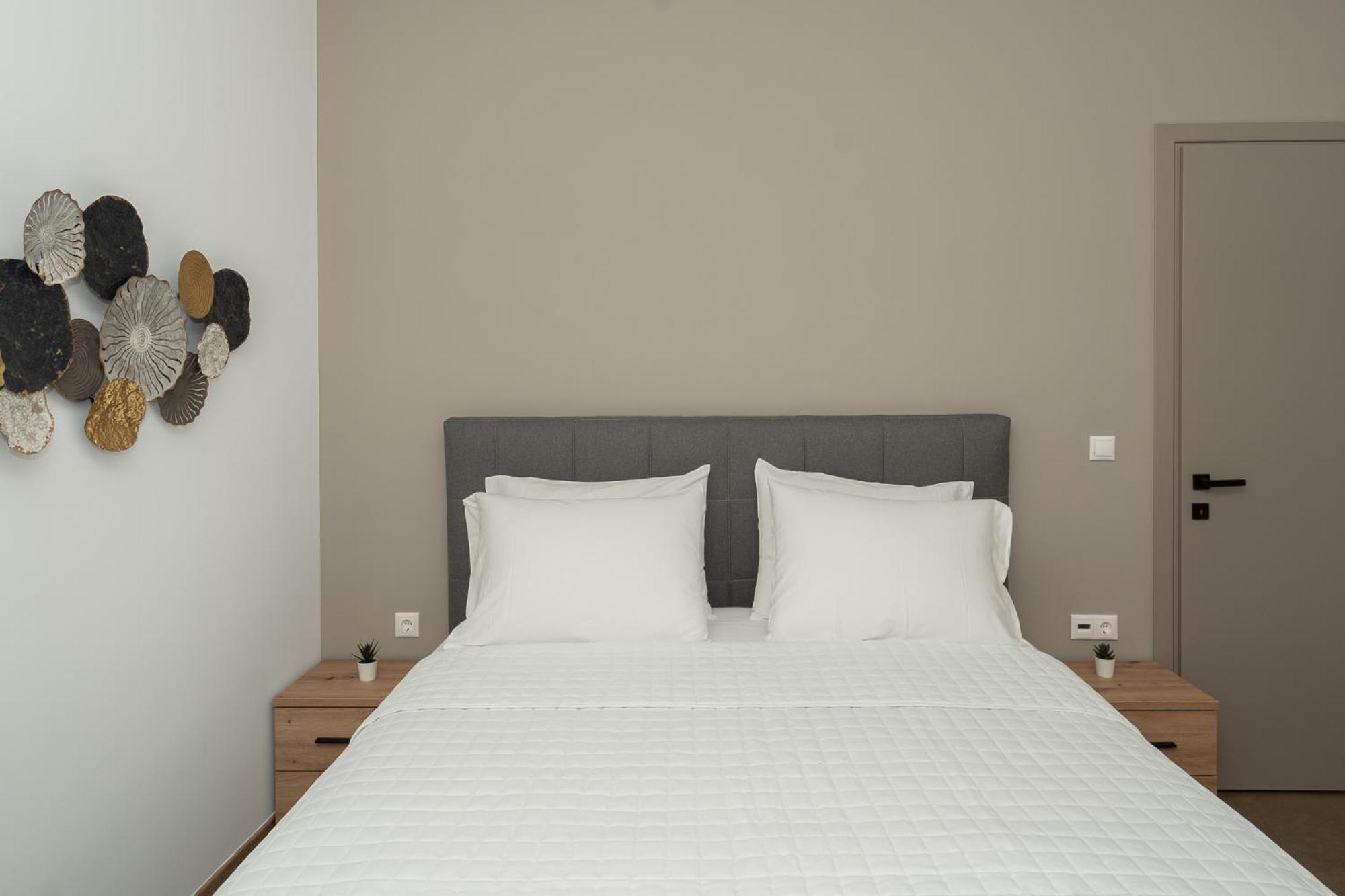 Lithos Suites Фінікунда Екстер'єр фото
