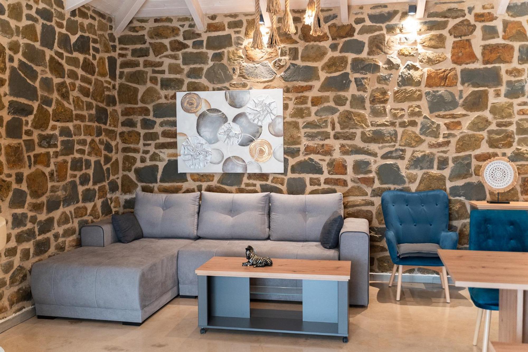 Lithos Suites Фінікунда Екстер'єр фото