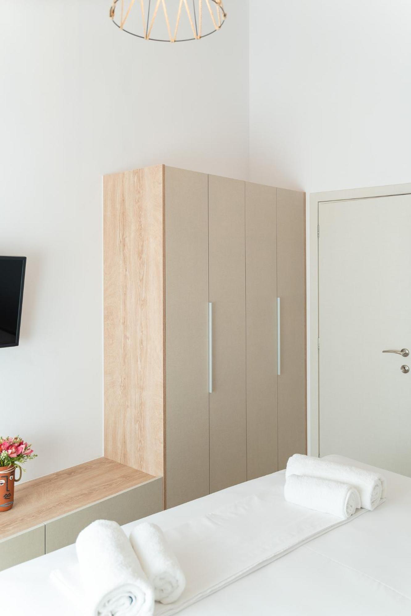 Lithos Suites Фінікунда Екстер'єр фото